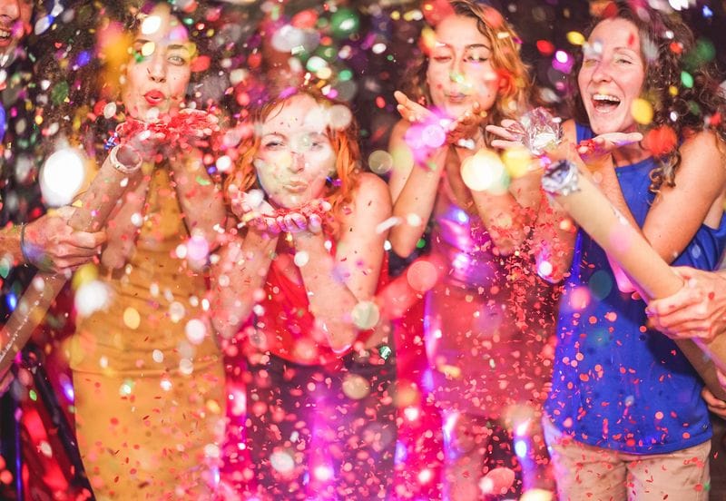 6 Reasons You'll Want to Work With Us 6 Reasons You'll Want to Work With Us